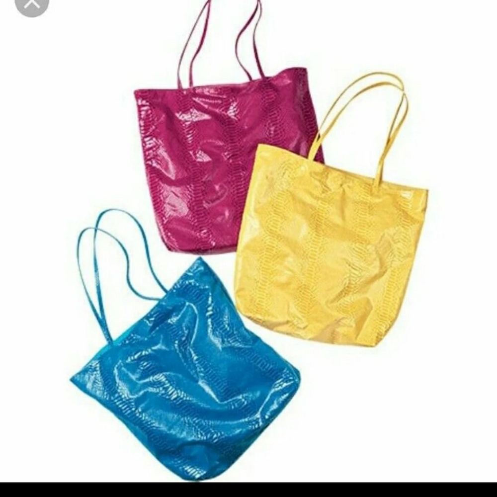 Yellow snake print tote bag